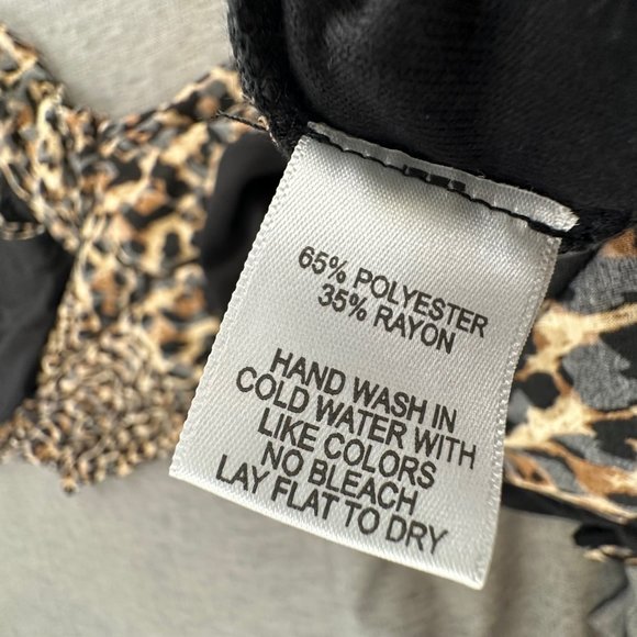 Gibson Dress Animal/ Leopard Print Stretch Soft Comfy Elastic Waist XXS V-Neck - Picture 4 of 16